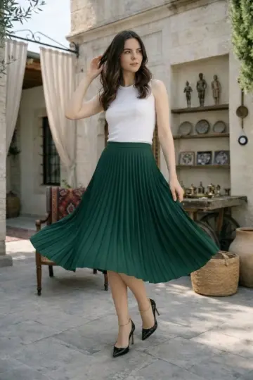90 Cm Saten Kumaş Pliseli Midi Etek Şık ve Zarif Tasarım - Çağla Yeşili