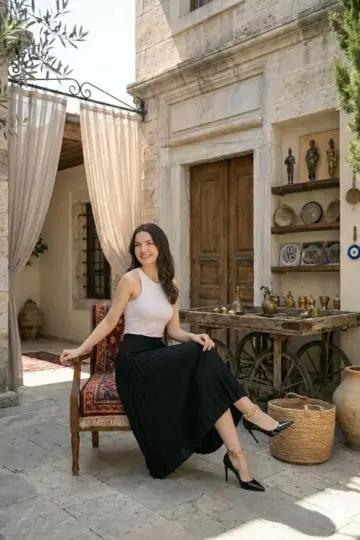 90 Cm Saten Kumaş Pliseli Midi Etek Şık ve Zarif Tasarım - Siyah