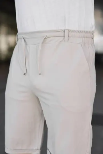 Diagonel Kumaş Duble Paça Cepli Bağcıklı Bel Lastikli ŞORT - Krem