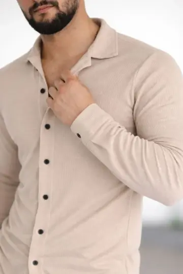 Waffle Kumaş Uzun Kollu Düğmeli Açık Yaka Regular Fit Gömlek - Bej