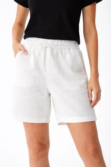 Keten Kumaş Cepli Rahat Kesim Bel Lastikli Şort - Beyaz