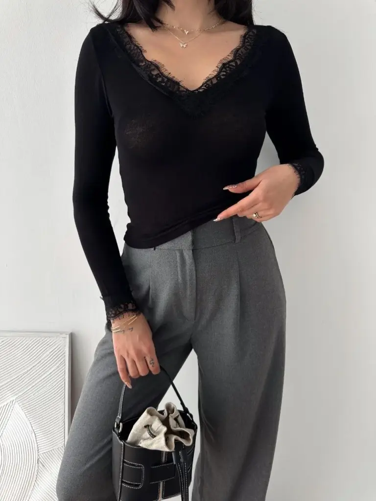 Dantel Detaylı V Yaka Arkası V Yaka Kaşmir Dokulu Uzun Kollu Bluz - Siyah