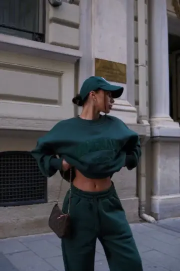 Bisiklet Yaka Nakış İşlemeli 3 İplik Pamuklu Sweat Alt-Üst Takım - Yeşil