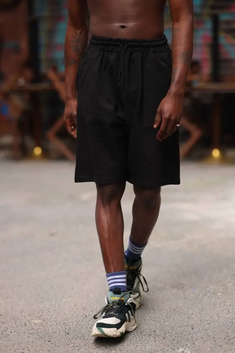 İki İplik Cepli Şort - Siyah