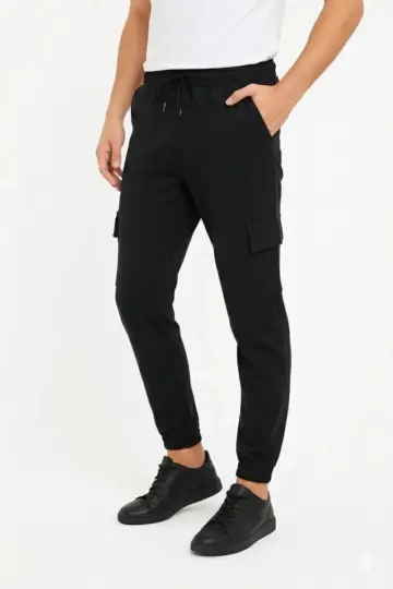 Siyah Jogger Eşofman Altı Kalıp Kargo Cepli Lastikli Paça Spor Pantolon - Siyah