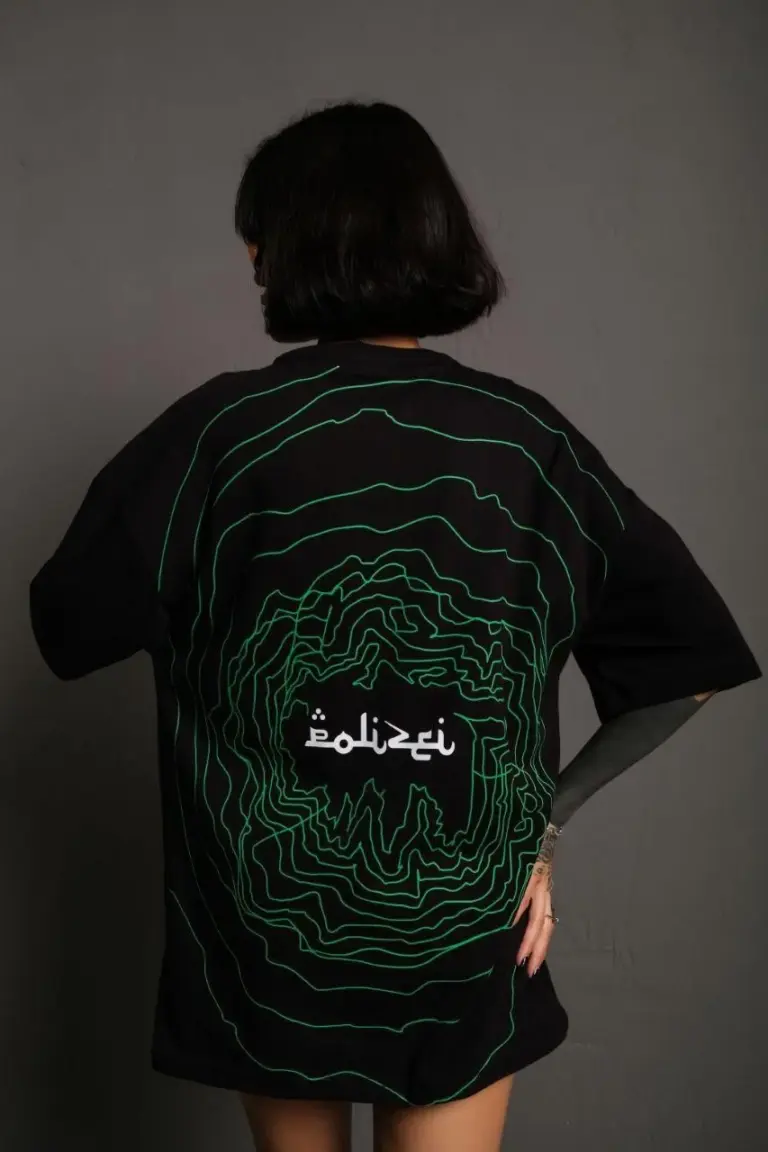 Bisiklet Yakalı Sırt Baskılı Oversize Kısa kol T-Shirt - Siyah