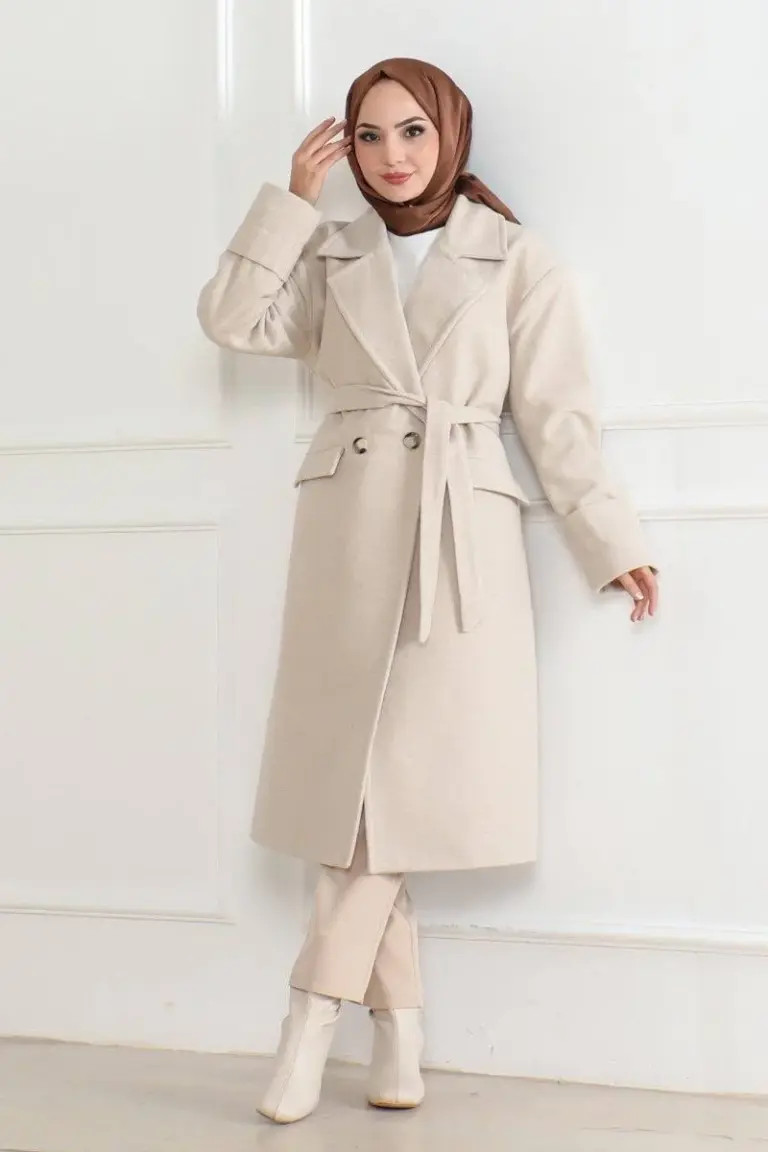Kaşe Kaban Uzun Boy Kruvaze Yaka Kuşaklı Tesettür Kaşe Kaban Astarlı Yünlü - Bej