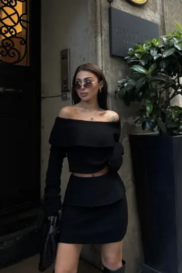 Carmen Yaka Croplu Mini Etekli ikili Alt-Üst Takım Triko - Siyah