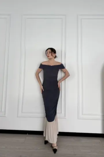 Striptiz Omuzlu Uzun Elbise- Füme