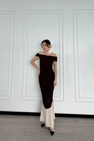 Striptiz Omuzlu Uzun Elbise - Kahve