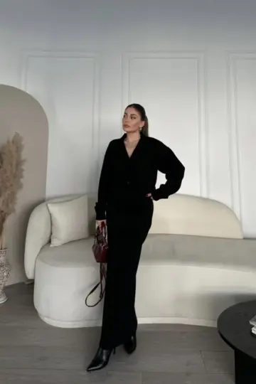 V Yaka 3 Düğmeli Hırka Triko İkili Alt-Üst Etekli Takım - Siyah