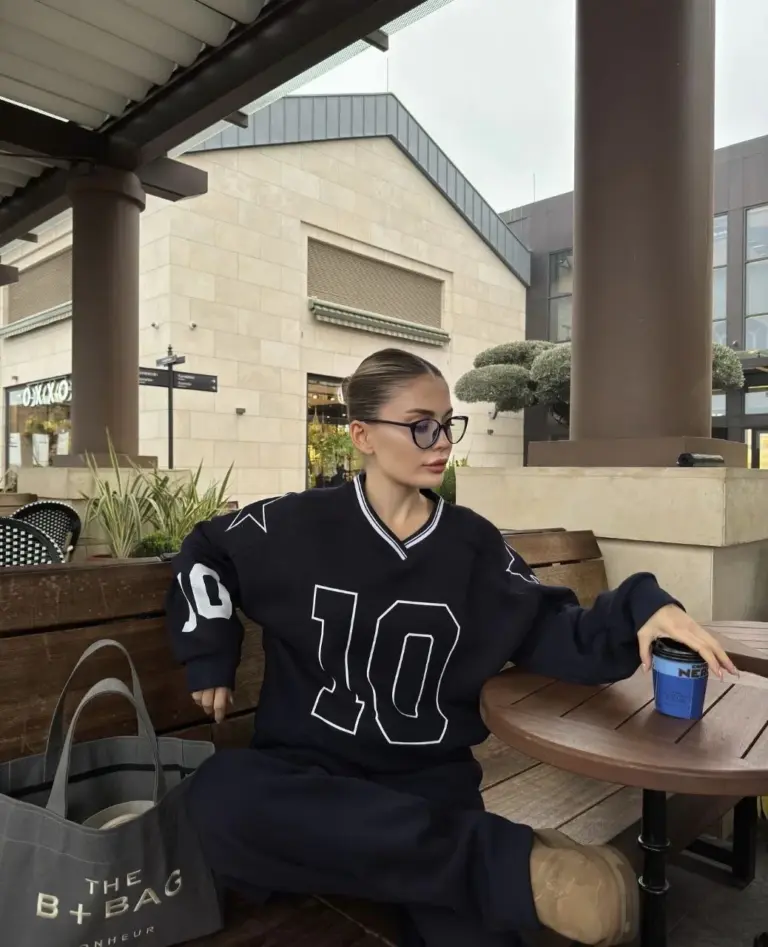 V Yaka 3 İplik Pamuklu Baskılı Eşofman ikili Takım - Siyah